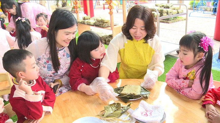 Xuân 2026: Cô trò trường Mầm non Xuân Phú vui "Tết sum vầy – Lan tỏa Văn hóa đọc"- Ảnh 11.