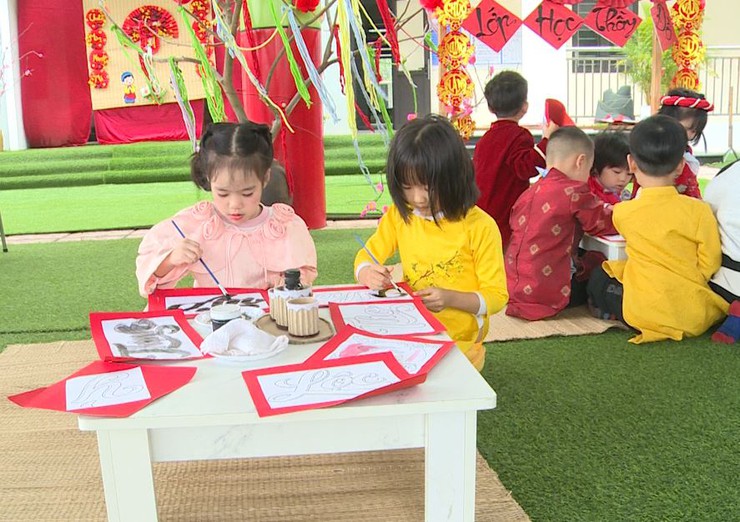 Xuân 2026: Cô trò trường Mầm non Xuân Phú vui "Tết sum vầy – Lan tỏa Văn hóa đọc"- Ảnh 10.