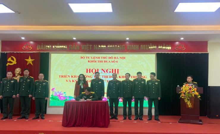 Ban Chỉ huy Quân sự phường Ngọc Hà ký kết giao ước thi đua, quyết thắng năm 2026- Ảnh 1.