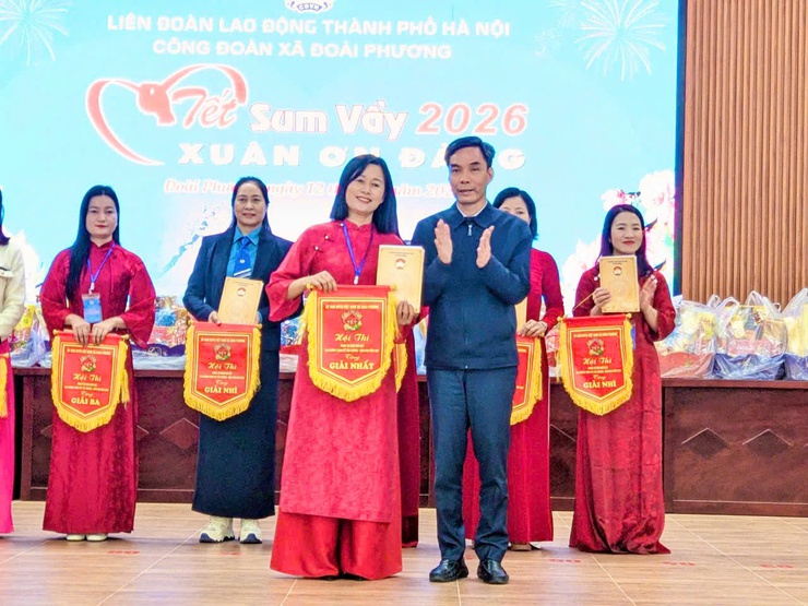 Đoài Phương: Trao quà Tết sum vầy tổng trị giá gần 800 triệu đồng- Ảnh 11.