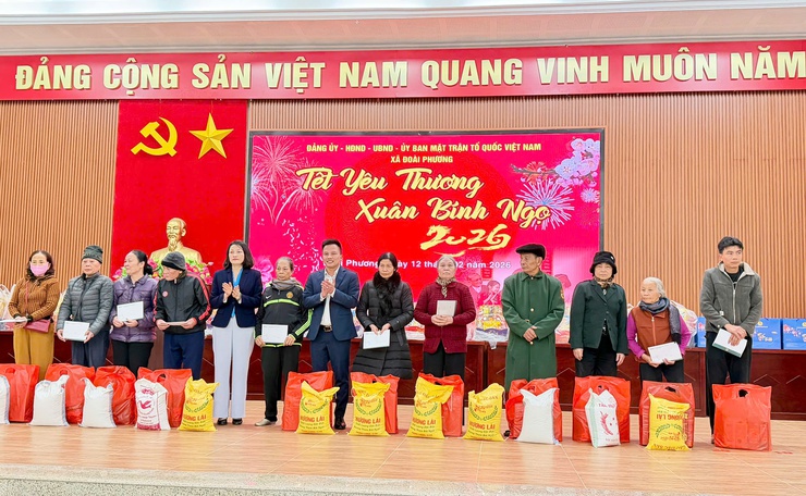 Đoài Phương: Trao quà Tết sum vầy tổng trị giá gần 800 triệu đồng- Ảnh 8.