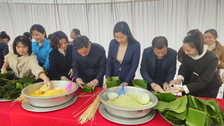 Đoài Phương: Trao quà Tết sum vầy tổng trị giá gần 800 triệu đồng- Ảnh 10.