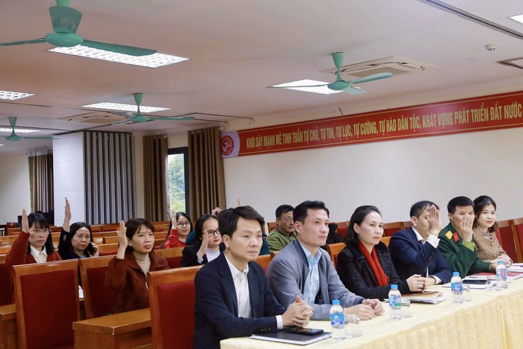 Phường Dương Nội hiệp thương lần ba lập danh sách người đủ tiêu chuẩn ứng cử đại biểu HĐND phường nhiệm kỳ 2026 - 2031- Ảnh 2.