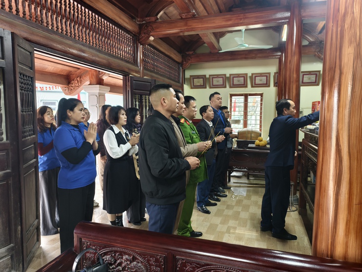 ĐẢNG ỦY – HĐND – UBND – UBMTTQ VIỆT NAM XÃ THIÊN LỘC TỔ CHỨC 4 ĐOÀN VIẾNG NGHĨA TRANG LIỆT SỸ- Ảnh 40.