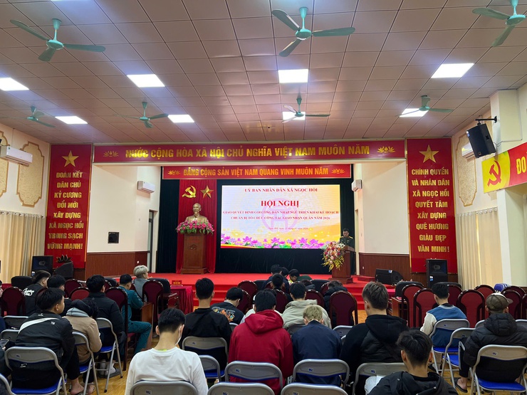 Hội nghị giao quyết định gọi công dân nhập ngũ và thực hiện nghĩa vụ tham gia Công an nhân dân năm 2026 – Thể hiện trách nhiệm chính trị và truyền thống yêu nước- Ảnh 1.