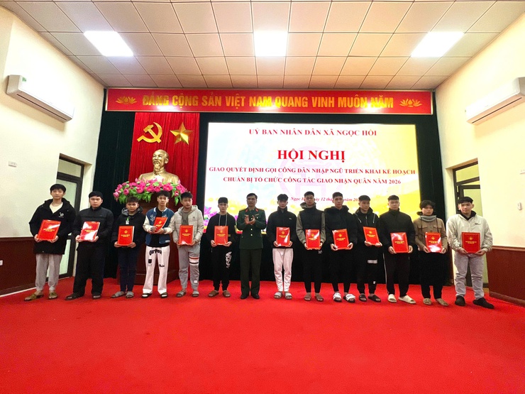 Hội nghị giao quyết định gọi công dân nhập ngũ và thực hiện nghĩa vụ tham gia Công an nhân dân năm 2026 – Thể hiện trách nhiệm chính trị và truyền thống yêu nước- Ảnh 5.