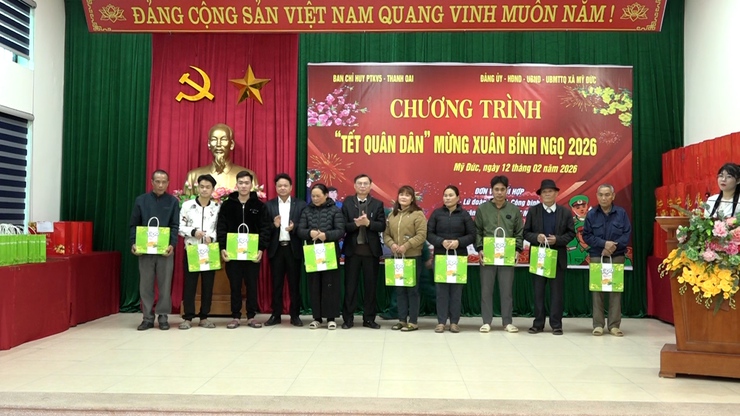 Ấm áp chương trình “ Tết quân dân “ tại xã Mỹ Đức- Ảnh 5.
