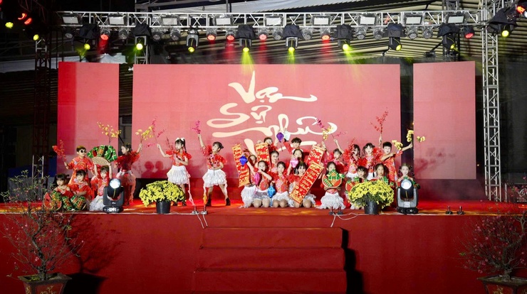 Hội diễn văn nghệ quần chúng chào mừng thành công Đại hội đại biểu toàn quốc lần thứ XIV của Đảng, chào xuân Bính Ngọ 2026- Ảnh 14.