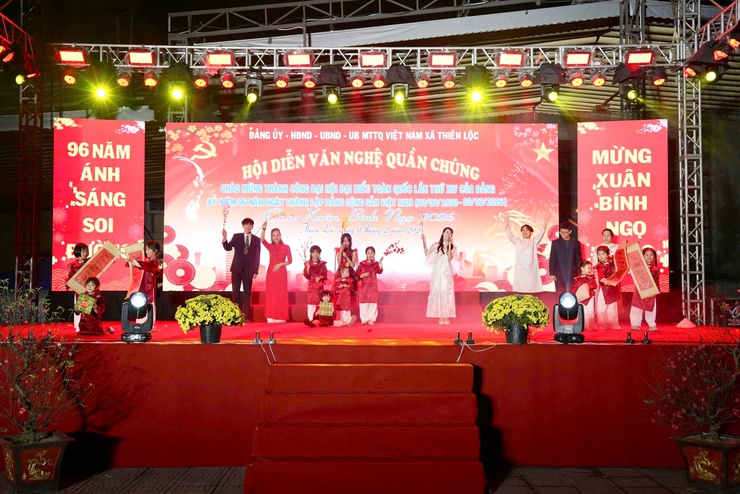 Hội diễn văn nghệ quần chúng chào mừng thành công Đại hội đại biểu toàn quốc lần thứ XIV của Đảng, chào xuân Bính Ngọ 2026- Ảnh 15.