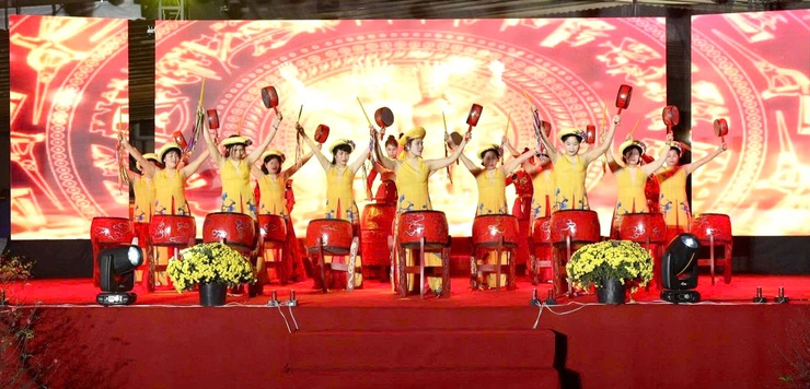 Hội diễn văn nghệ quần chúng chào mừng thành công Đại hội đại biểu toàn quốc lần thứ XIV của Đảng, chào xuân Bính Ngọ 2026- Ảnh 4.
