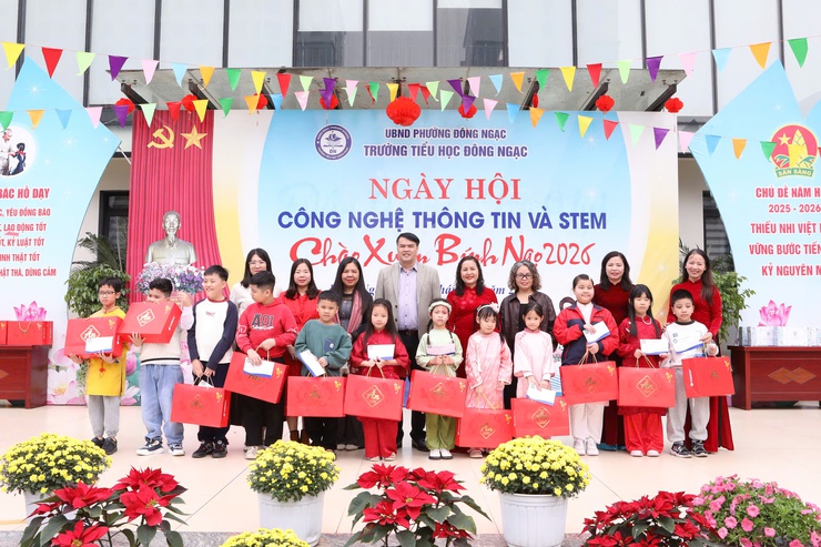 TƯNG BỪNG NGÀY HỘI CÔNG NGHỆ THÔNG TIN VÀ STEM – CHÀO XUÂN BÍNH NGỌ 2026 CỦA TRƯỜNG TIỂU HỌC ĐÔNG NGẠC- Ảnh 5.