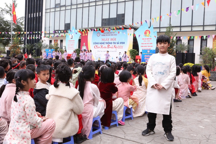 TƯNG BỪNG NGÀY HỘI CÔNG NGHỆ THÔNG TIN VÀ STEM – CHÀO XUÂN BÍNH NGỌ 2026 CỦA TRƯỜNG TIỂU HỌC ĐÔNG NGẠC- Ảnh 4.
