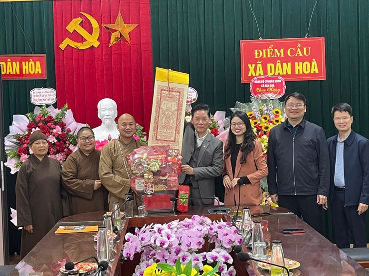  BAN ĐẠI DIỆN PHẬT GIÁO LIÊN XÃ THANH OAI CHÚC TẾT LÃNH ĐẠO XÃ DÂN HÒA NHÂN DỊP XUÂN BÍNH NGỌ 2026- Ảnh 1.