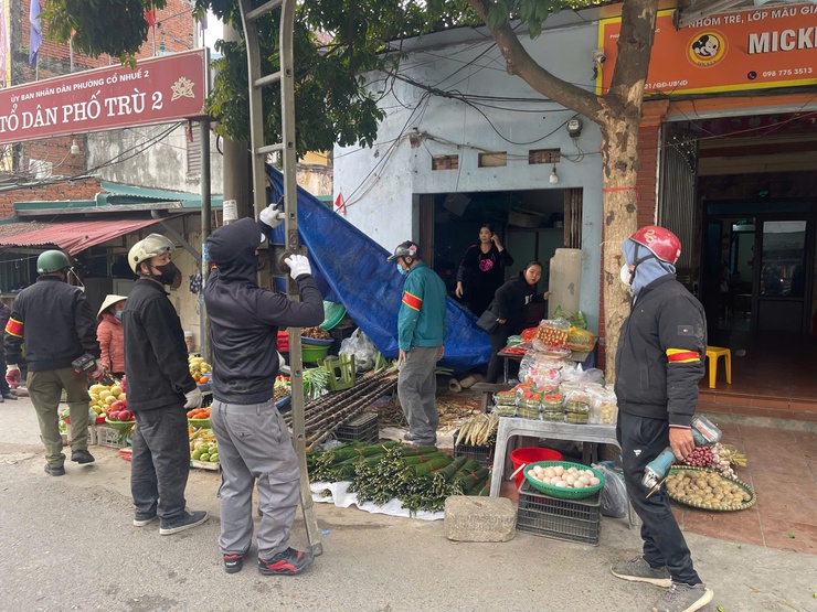 PHƯỜNG ĐÔNG NGẠC RA QUÂN XỬ LÝ VI PHẠM TRẬT TỰ VĂN MINH ĐÔ THỊ, AN TOÀN GIAO THÔNG, VỆ SINH MÔI TRƯỜNG
PHỤC VỤ TẾT NGUYÊN ĐÁN BÍNH NGỌ NĂM 2026
- Ảnh 3.