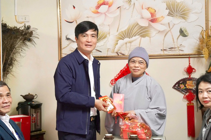 ĐẢNG ỦY – HĐND – UBND – UBMTTQ VIỆT NAM XÃ THIÊN LỘC TỔ CHỨC 4 ĐOÀN VIẾNG NGHĨA TRANG LIỆT SỸ- Ảnh 33.