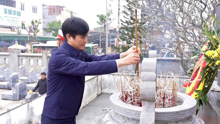 ĐẢNG ỦY – HĐND – UBND – UBMTTQ VIỆT NAM XÃ THIÊN LỘC TỔ CHỨC 4 ĐOÀN VIẾNG NGHĨA TRANG LIỆT SỸ- Ảnh 29.