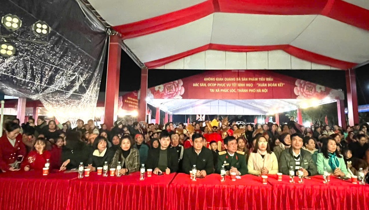 Hội Liên hiệp Phụ nữ xã Phúc Lộc tổ chức Chương trình văn nghệ "Giai điệu mùa xuân – Thắm tình đoàn kết"- Ảnh 2.