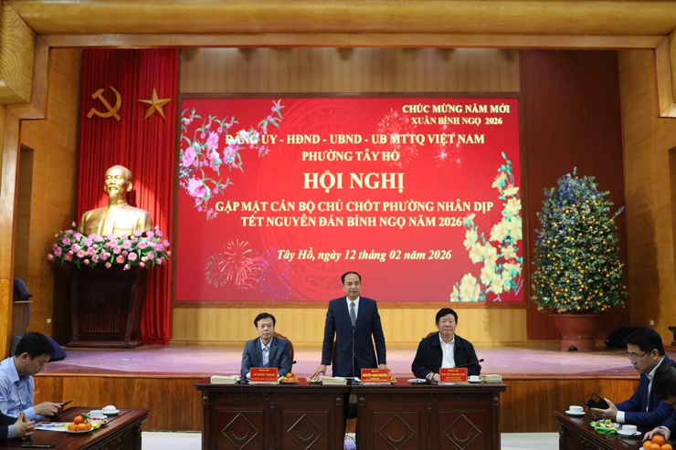 Phường Tây Hồ: Gặp mặt cán bộ chủ chốt nhân dịp Tết Nguyên đán Bính Ngọ 2026- Ảnh 3.