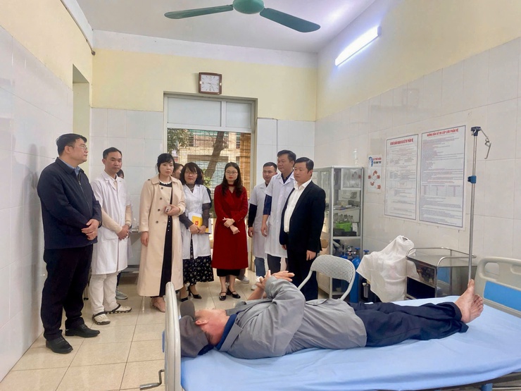 CÁC ĐỒNG CHÍ THƯỜNG TRỰC ĐẢNG ỦY XÃ DÂN HÒA THĂM, CHÚC TẾT CÁC ĐƠN VỊ TRÊN ĐỊA BÀN NHÂN DỊP XUÂN BÍNH NGỌ 2026- Ảnh 5.