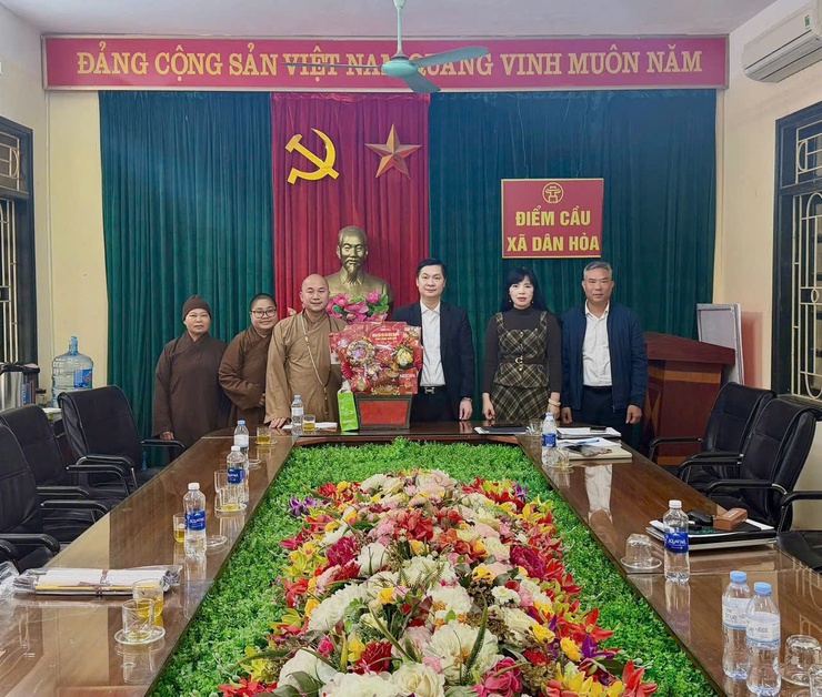  BAN ĐẠI DIỆN PHẬT GIÁO LIÊN XÃ THANH OAI CHÚC TẾT LÃNH ĐẠO XÃ DÂN HÒA NHÂN DỊP XUÂN BÍNH NGỌ 2026- Ảnh 2.