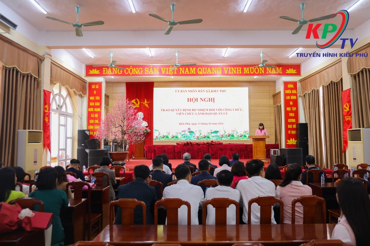 UBND XÃ KIỀU PHÚ TỔ CHỨC HỘI NGHỊ TRAO QUYẾT ĐỊNH VỀ CÔNG TÁC CÁN BỘ THÁNG 02 NĂM 2026- Ảnh 2.