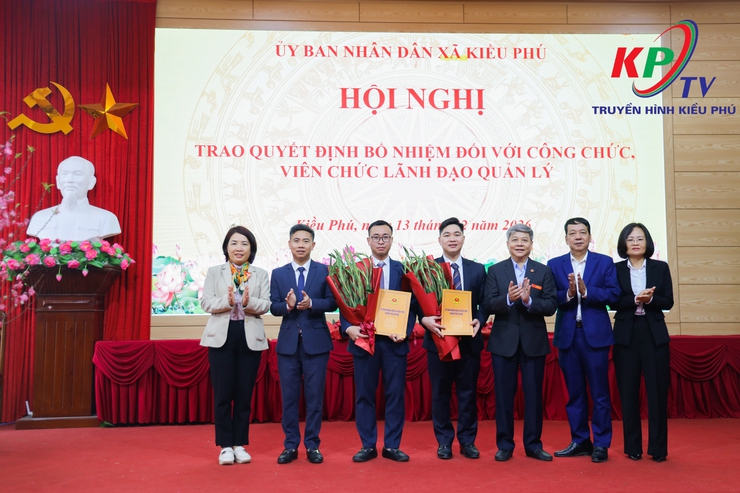 UBND XÃ KIỀU PHÚ TỔ CHỨC HỘI NGHỊ TRAO QUYẾT ĐỊNH VỀ CÔNG TÁC CÁN BỘ THÁNG 02 NĂM 2026- Ảnh 5.