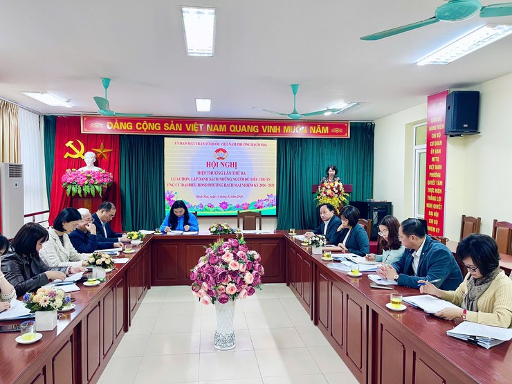 HỘI NGHỊ HIỆP THƯƠNG LẦN THỨ BA LỰA CHỌN, LẬP DANH SÁCH NHỮNG NGƯỜI ĐỦ TIÊU CHUẨN ỨNG CỬ ĐẠI BIỂU HĐND PHƯỜNG BẠCH MAI KHÓA II, NHIỆM KỲ 2026–2031 - Ảnh 1.