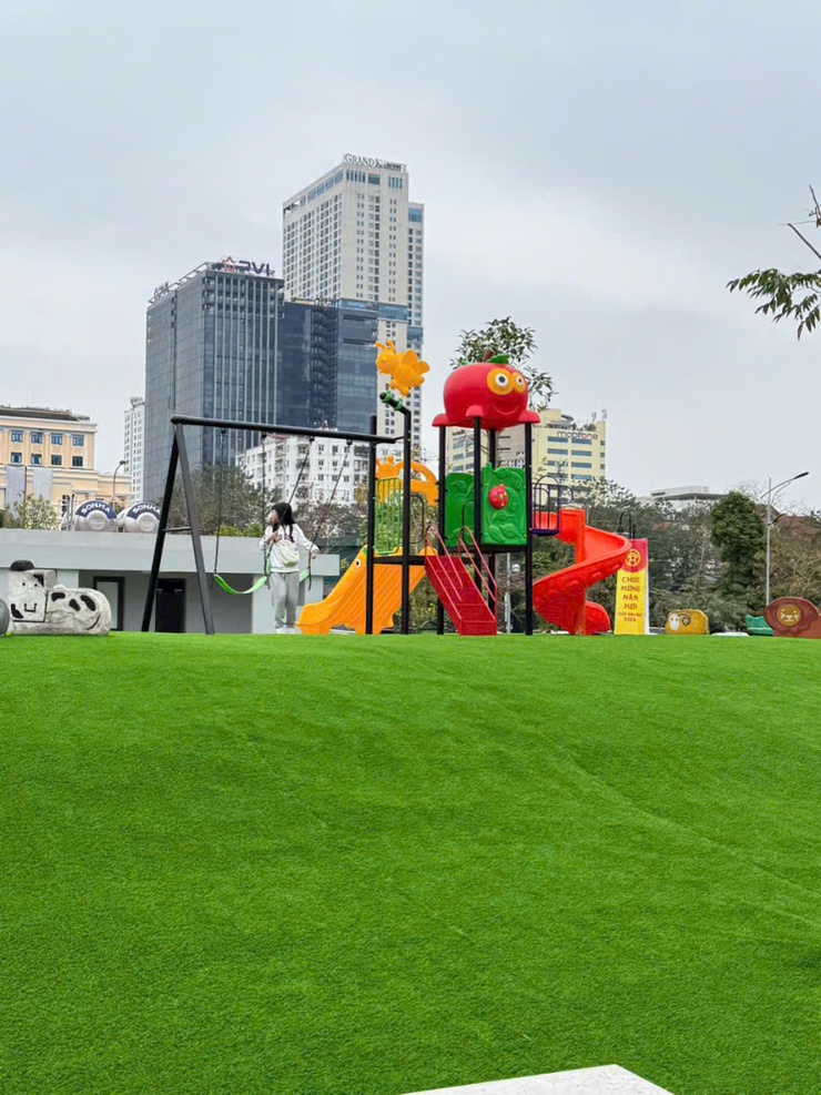 CẦU GIẤY: DIỆN MẠO MỚI - ĐIỂM ĐẾN RỰC RỠ SẮC XUÂN - SẴN SÀNG PHỤC VỤ NHÂN DÂN VUI TẾT BÍNH NGỌ- Ảnh 9.