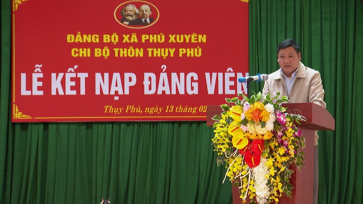 Kết nạp Đảng viên cho quần chúng ưu tú thôn Thụy Phú- Ảnh 6.