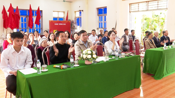 Kết nạp Đảng viên cho quần chúng ưu tú thôn Thụy Phú- Ảnh 3.