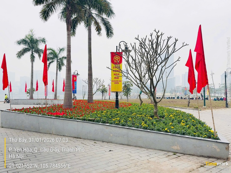 CẦU GIẤY: DIỆN MẠO MỚI - ĐIỂM ĐẾN RỰC RỠ SẮC XUÂN - SẴN SÀNG PHỤC VỤ NHÂN DÂN VUI TẾT BÍNH NGỌ- Ảnh 5.