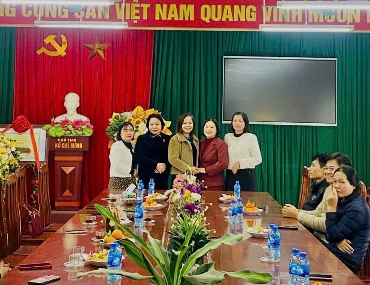 HOẠT ĐỘNG NHÂN ĐẠO SẺ CHIA CỦA THẦY VÀ TRÒ
TRƯỜNG TIỂU HỌC TRẦN PHÚ TRONG DỊP TẾT BÍNH NGỌ 2026- Ảnh 4.