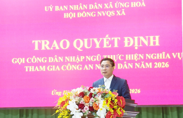 ỨNG HOÀ TRAO QUYẾT ĐỊNH GỌI CÔNG DÂN THỰC HIỆN NGHĨA VỤ THAM GIA CÔNG AN NHÂN DÂN NĂM 2026.- Ảnh 2.