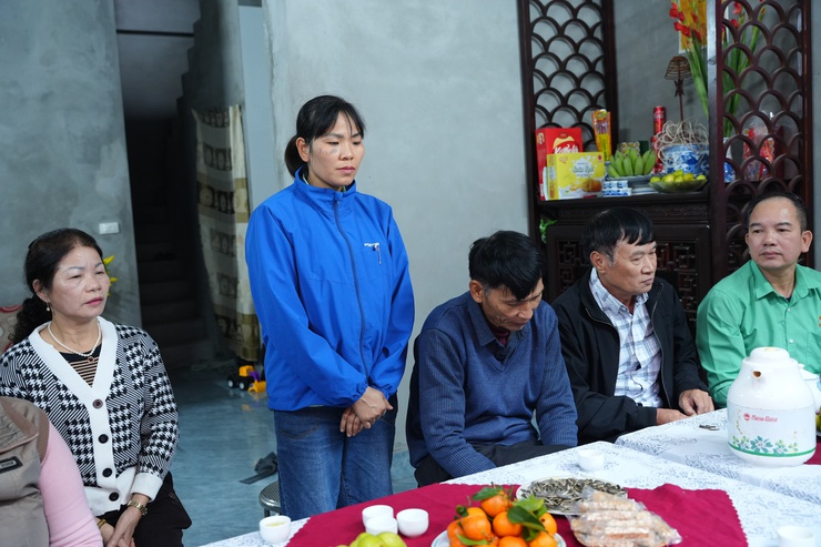 ỦY BAN MTTQ VIỆT NAM XÃ PHÙ ĐỔNG BÀN GIAO NHÀ ĐẠI ĐOÀN KẾT CHÀO MỪNG THÀNH CÔNG ĐẠI HỘI ĐẢNG TOÀN QUỐC - Ảnh 8.