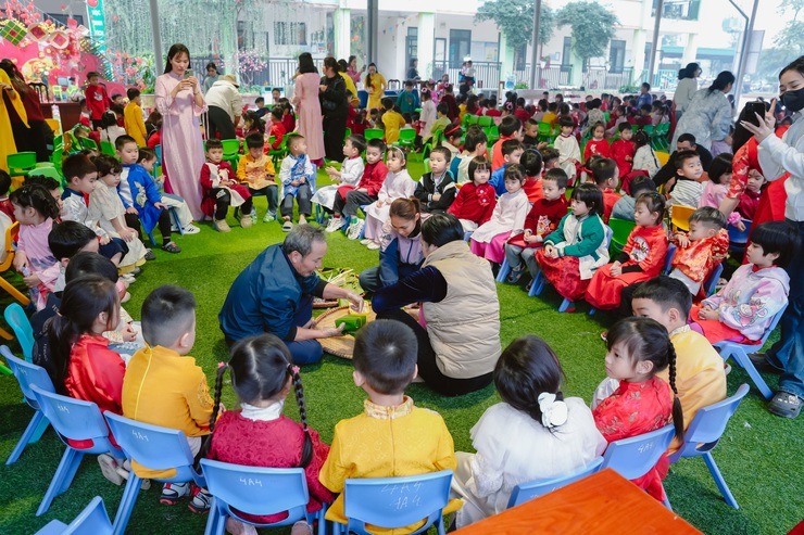 Lễ hội gói bánh chưng mang “Xuân yêu thương” đến học sinh Trường Mầm non Phụng Châu- Ảnh 15.
