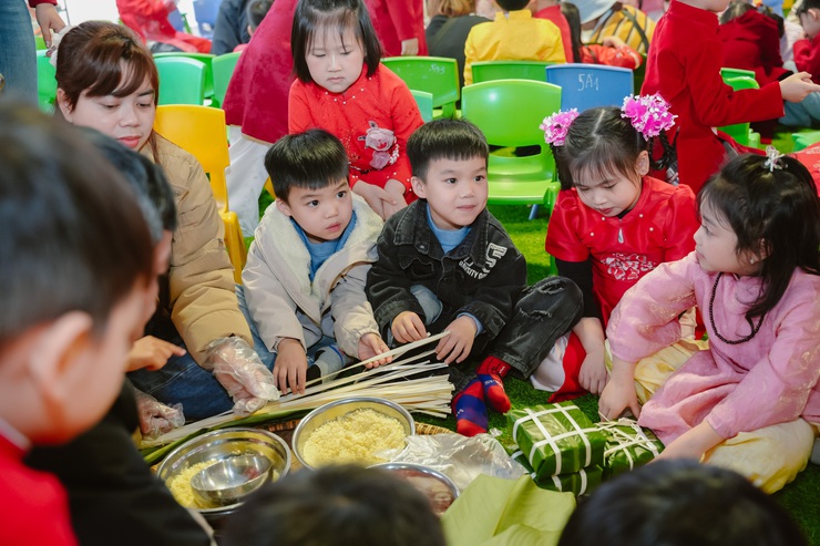 Lễ hội gói bánh chưng mang “Xuân yêu thương” đến học sinh Trường Mầm non Phụng Châu- Ảnh 20.