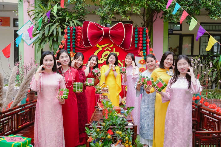 Lễ hội gói bánh chưng mang “Xuân yêu thương” đến học sinh Trường Mầm non Phụng Châu- Ảnh 24.