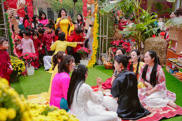 Lễ hội gói bánh chưng mang “Xuân yêu thương” đến học sinh Trường Mầm non Phụng Châu- Ảnh 27.