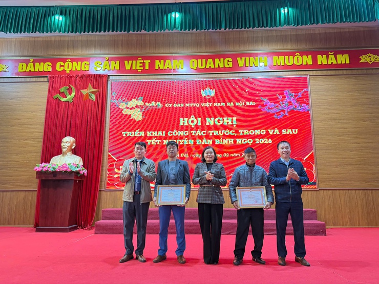 MẶT TRẬN NỘI BÀI GẶP MẶT MỪNG ĐẢNG, MỪNG XUÂN, TRIỂN KHAI NHIỆM VỤ TRƯỚC, TRONG VÀ SAU TẾT BÍNH NGỌ 2026- Ảnh 4.