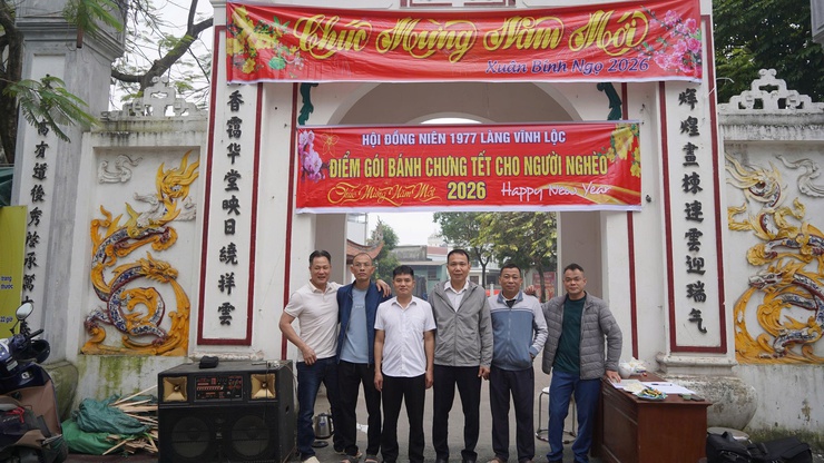 HỘI ĐỒNG NIÊN ĐINH TỴ 1977 GÓI 300 BÁNH CHƯNG TRAO TẶNG HỘ KHÓ KHĂN NHÂN DỊP TẾT NGUYÊN ĐÁN- Ảnh 2.