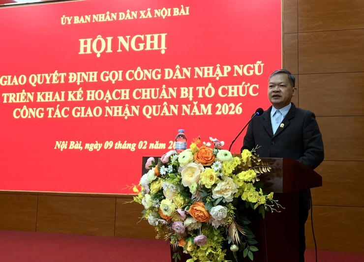 Xã Nội Bài giao quyết định gọi công dân nhập ngũ năm 2026- Ảnh 1.