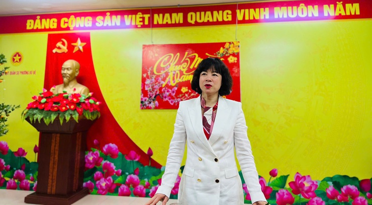 Lãnh đạo phường thăm, động viên, chúc Tết các đơn vị làm nhiệm vụ phục vụ Tết trên địa bàn- Ảnh 1.