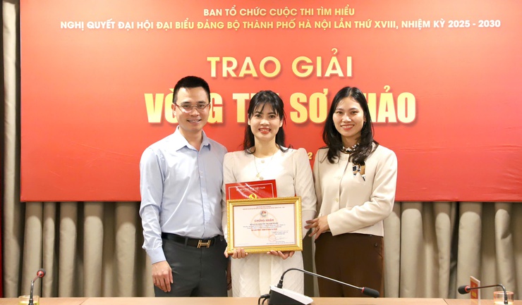 Chuyên viên Điểm hỗ trợ Dịch vụ công số Hồng Vân – Chi Nhánh 11 – đạt giải Nhất tuần 4 Cuộc thi “Tìm hiểu Nghị Quyết Đại hội Đại biểu Đảng bộ Thành phố Hà Nội lần thứ XVIII”- Ảnh 2.