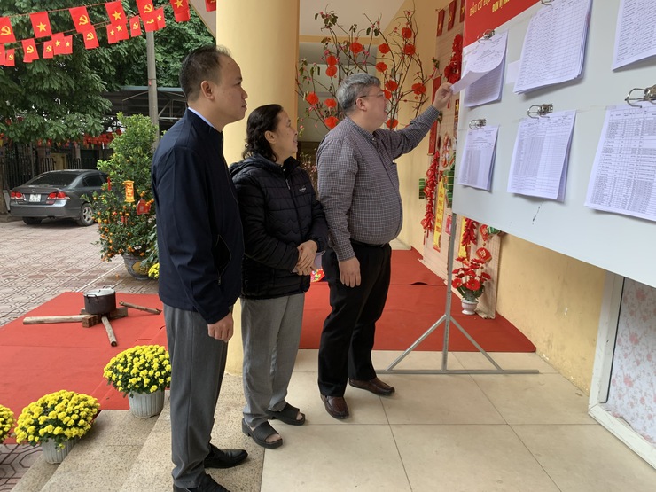 Đoàn khảo sát Thường trực HĐND phường Định Công kiểm tra công tác chuẩn bị bầu cử đại biểu Quốc hội và HĐND các cấp nhiệm kỳ 2026 - 2031- Ảnh 2.