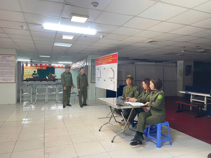 Đoàn khảo sát Thường trực HĐND phường Định Công kiểm tra công tác chuẩn bị bầu cử đại biểu Quốc hội và HĐND các cấp nhiệm kỳ 2026 - 2031- Ảnh 3.