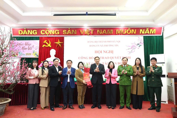 Xã Thường Tín công bố và trao Quyết định về công tác cán bộ - Ảnh 3.