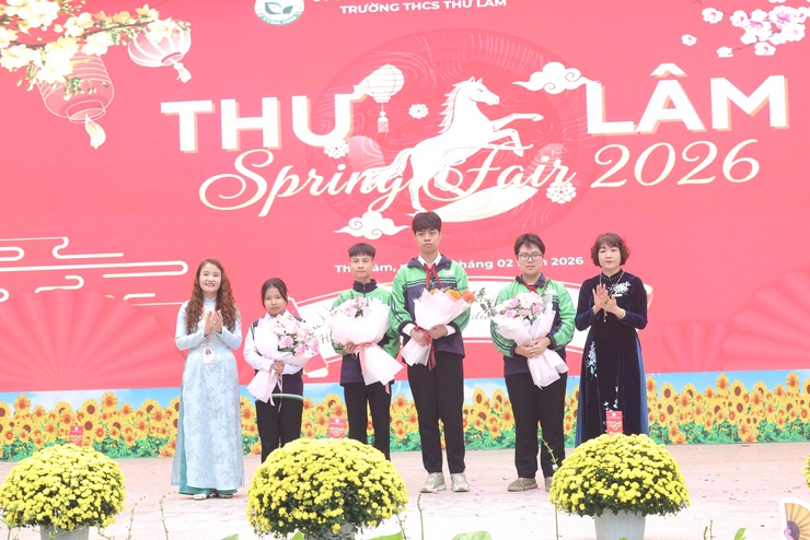 TRƯỜNG THCS THƯ LÂM TỔ CHỨC CHƯƠNG TRÌNH HỘI XUÂN 2026 VỚI CHỦ ĐỀ “HÀNH TRÌNH DI SẢN – KHÁT VỌNG VƯƠN XA”
- Ảnh 21.