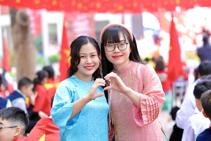 TRƯỜNG THCS THƯ LÂM TỔ CHỨC CHƯƠNG TRÌNH HỘI XUÂN 2026 VỚI CHỦ ĐỀ “HÀNH TRÌNH DI SẢN – KHÁT VỌNG VƯƠN XA”
- Ảnh 4.