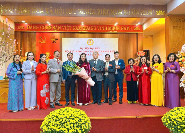 Đồng chí Nguyễn Thị Tuyết Lê giữ chức Chủ tịch Hội cựu giáo chức phường nhiệm kỳ 2026 - 2031- Ảnh 10.