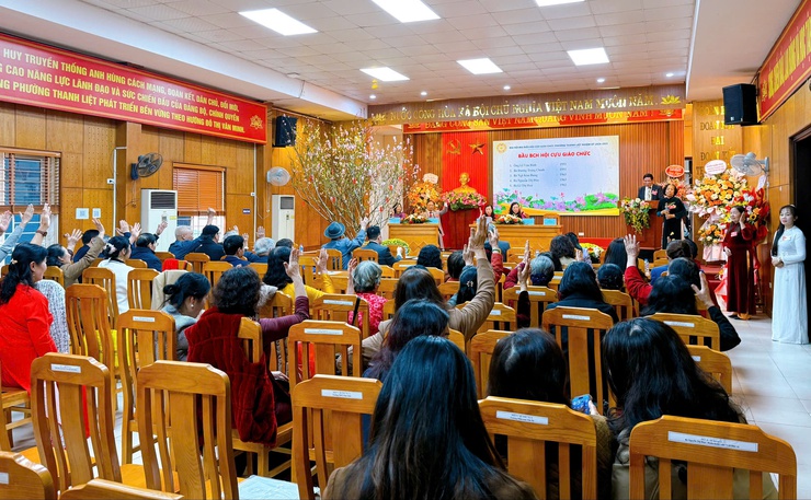 Đồng chí Nguyễn Thị Tuyết Lê giữ chức Chủ tịch Hội cựu giáo chức phường nhiệm kỳ 2026 - 2031- Ảnh 11.